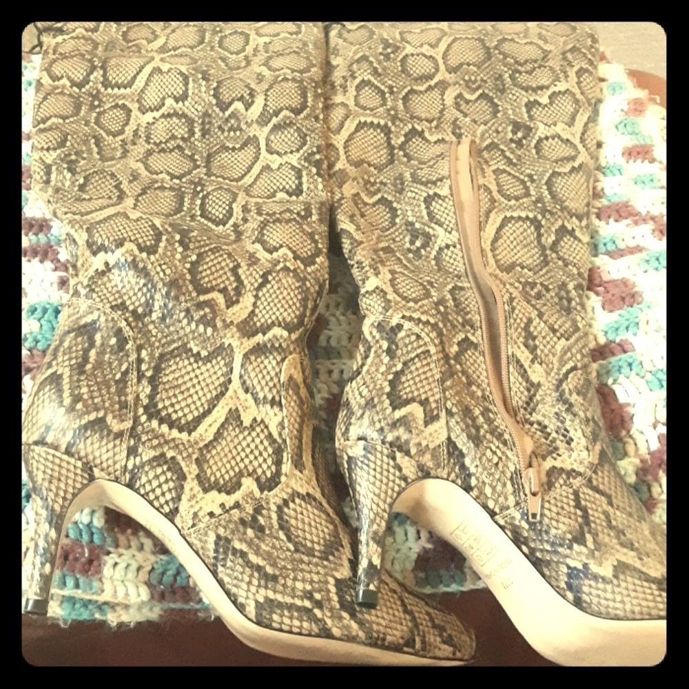 Aphro high heels
